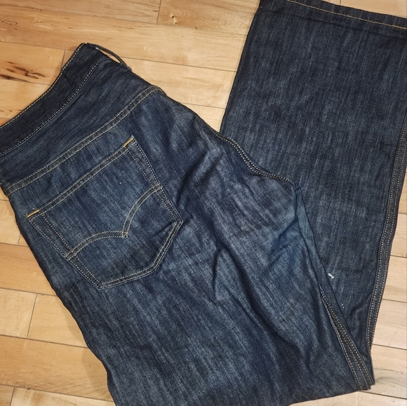 Mens Levi's 569 dark blue denim jeans - Picture 2 of 5